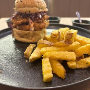 CHICKEN BURGUER